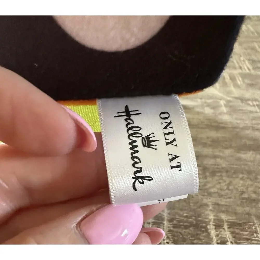 Hallmark Halloween Animated Toe Tappin Trick or Treat Talking Bag Does NOT Dance